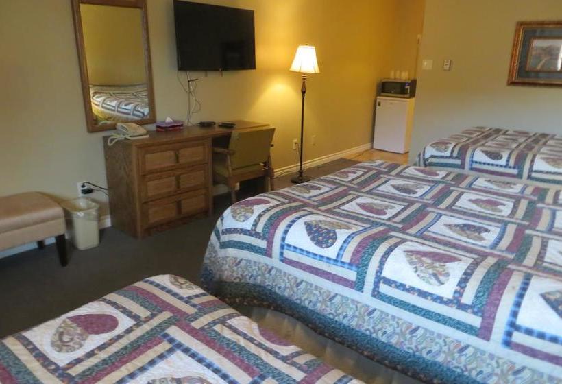 Fundy Line Motel
