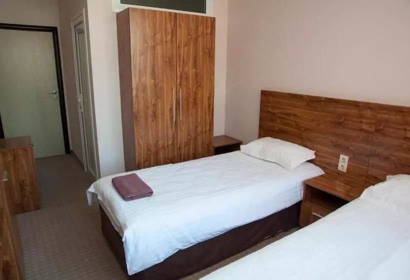 Hostel Izida 2