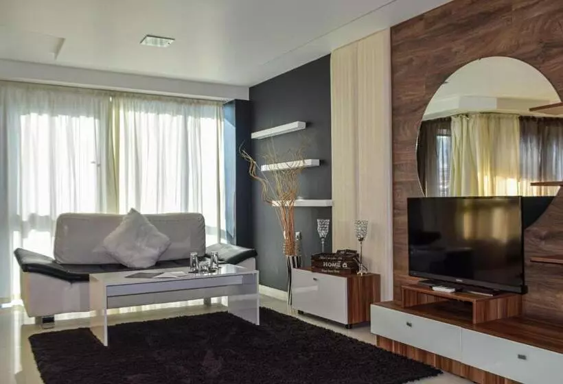 Hotelli Acktion