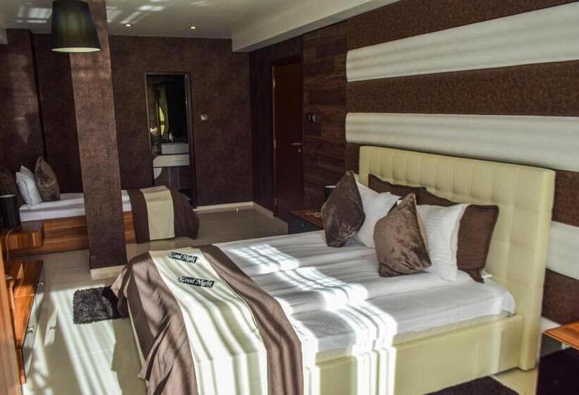 בית מלון כפרי Acktion