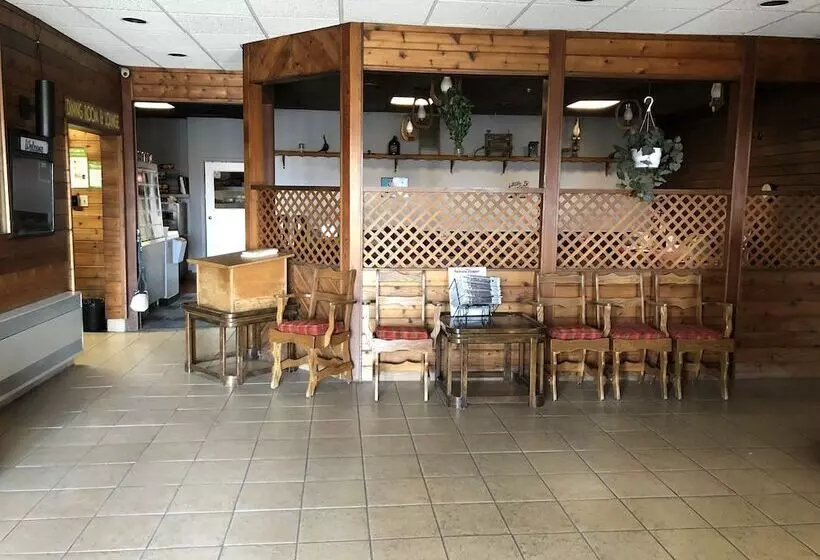 ホテル Agassiz Park Lodge
