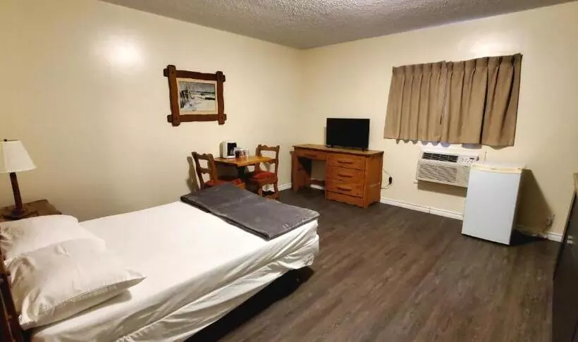 ホテル Agassiz Park Lodge