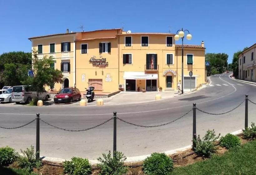 ホテル Albergo Dei 10 Colori