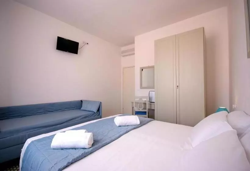 ホテル Albergo Dei 10 Colori