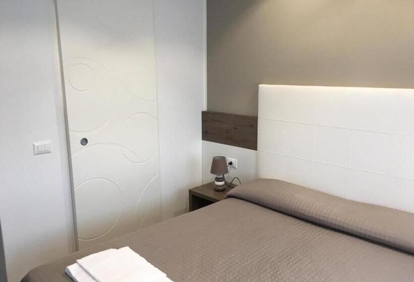 Hotelli Albergo Rosa