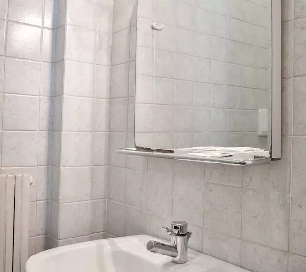 هتل Aquamarina