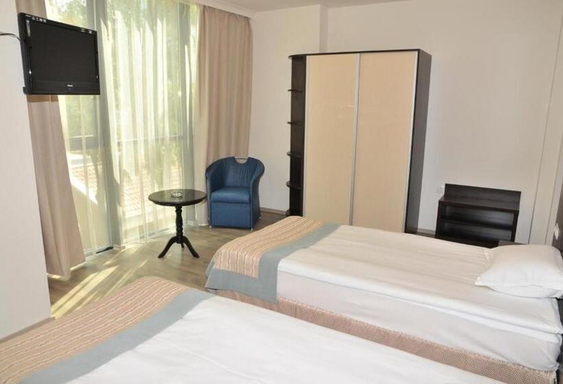 فندق Burgas Free University