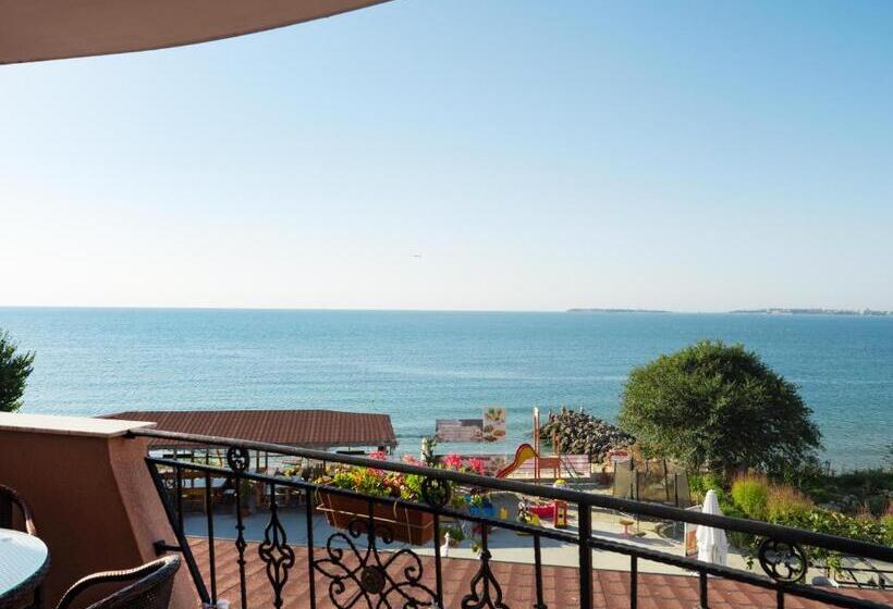 فندق Fantasy Beach