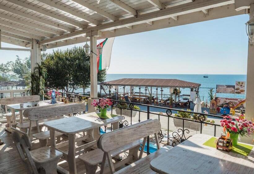 فندق Fantasy Beach