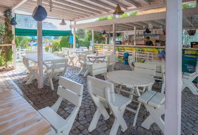 فندق Lozenets Resort