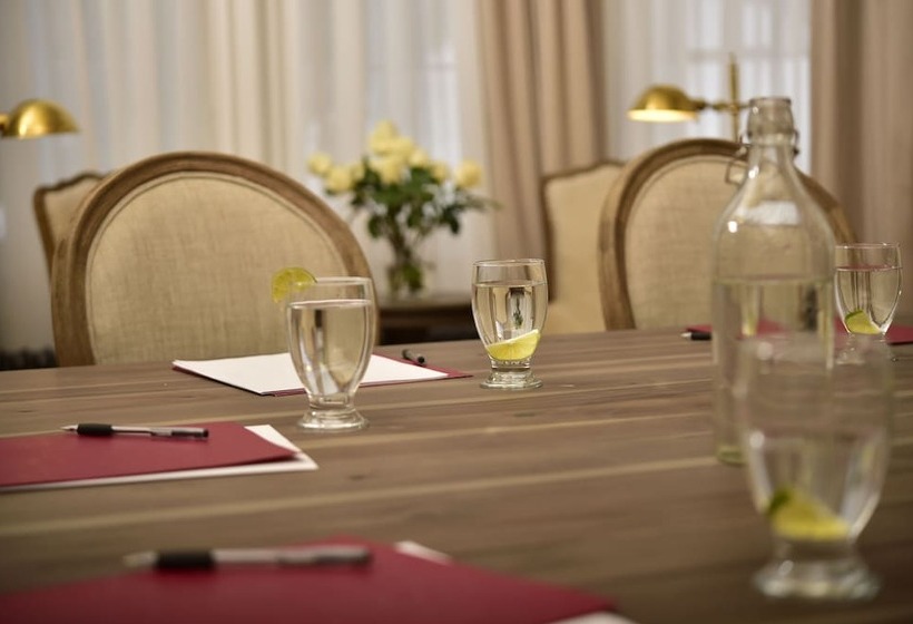 酒店 Manoir Maplewood