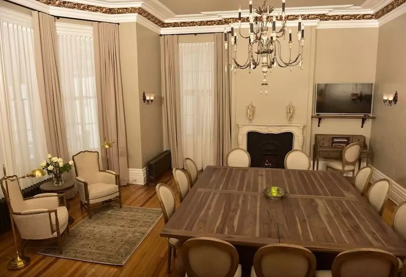 ホテル Manoir Maplewood