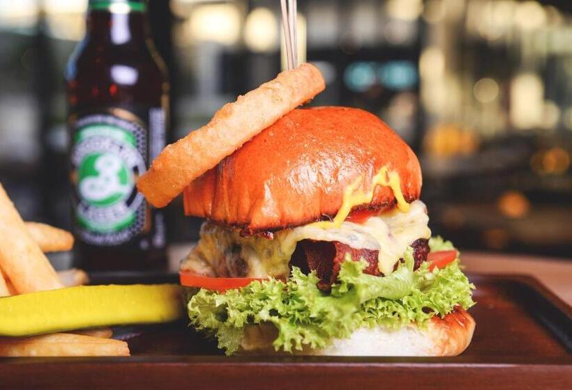 فندق Nightcap At Camp Hill