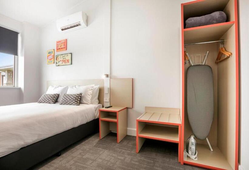 فندق Nightcap At Camp Hill