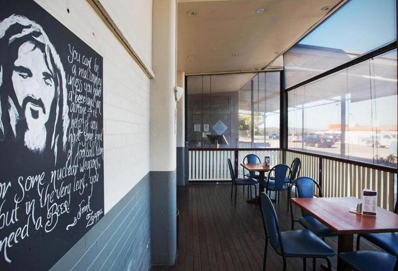 فندق Nightcap At Camp Hill