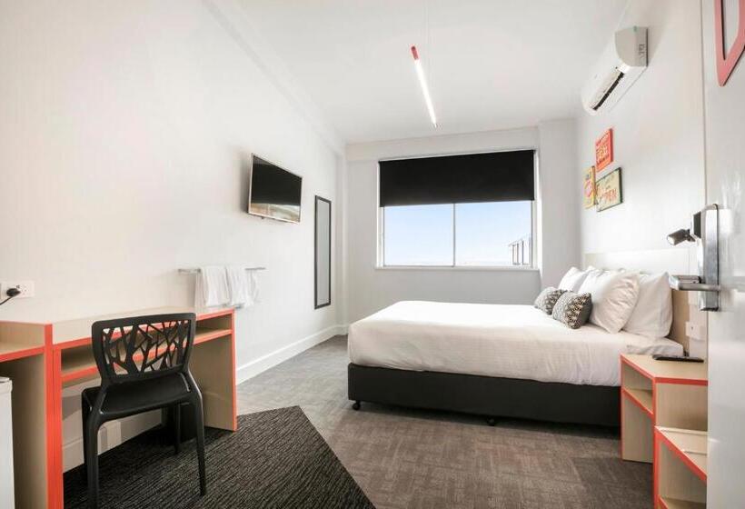 فندق Nightcap At Camp Hill