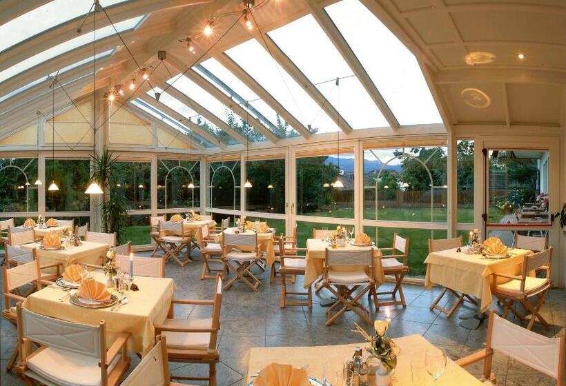 فندق St. Justina Hof