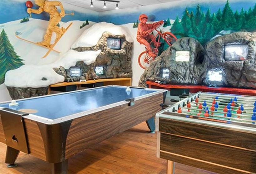 منتجع Hilton Grand Vacations Club Tremblant Canada