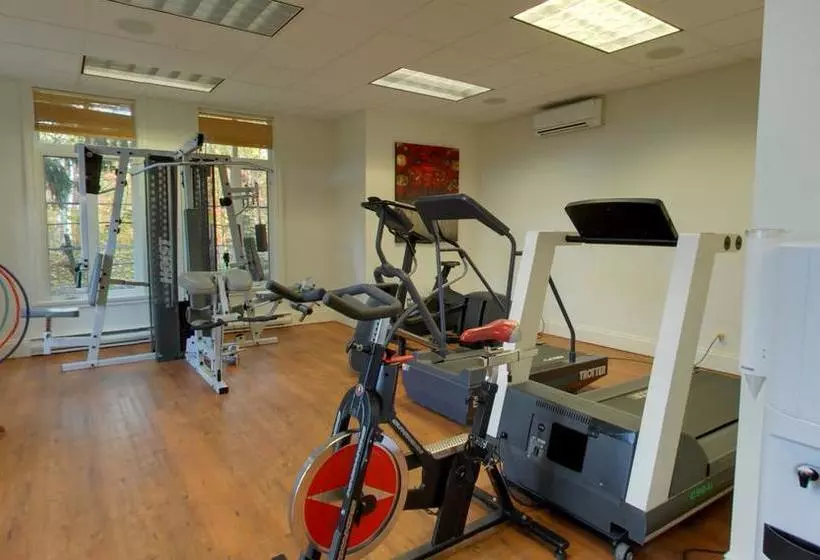 استراحتگاه Hilton Grand Vacations Club Tremblant Canada