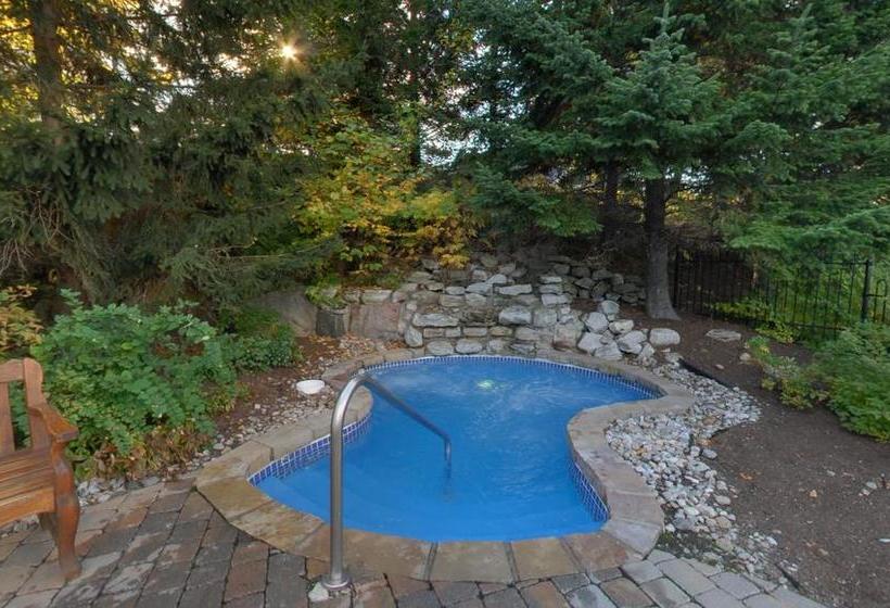 منتجع Hilton Grand Vacations Club Tremblant Canada