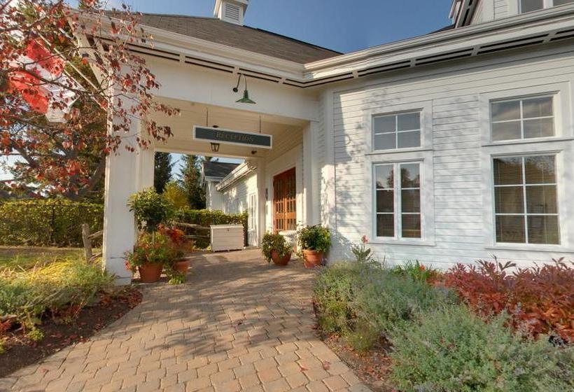 منتجع Hilton Grand Vacations Club Tremblant Canada