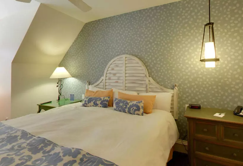 استراحتگاه Hilton Grand Vacations Club Tremblant Canada