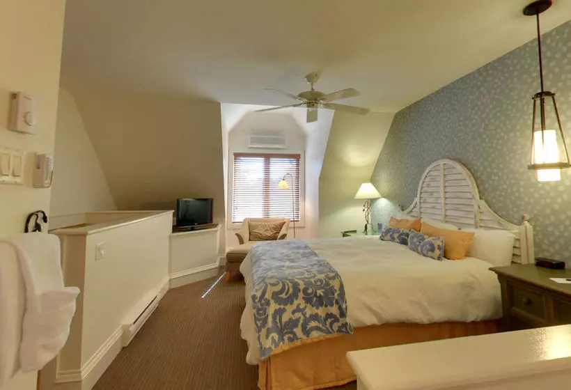 استراحتگاه Hilton Grand Vacations Club Tremblant Canada