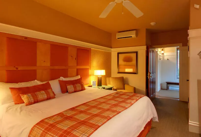 استراحتگاه Hilton Grand Vacations Club Tremblant Canada