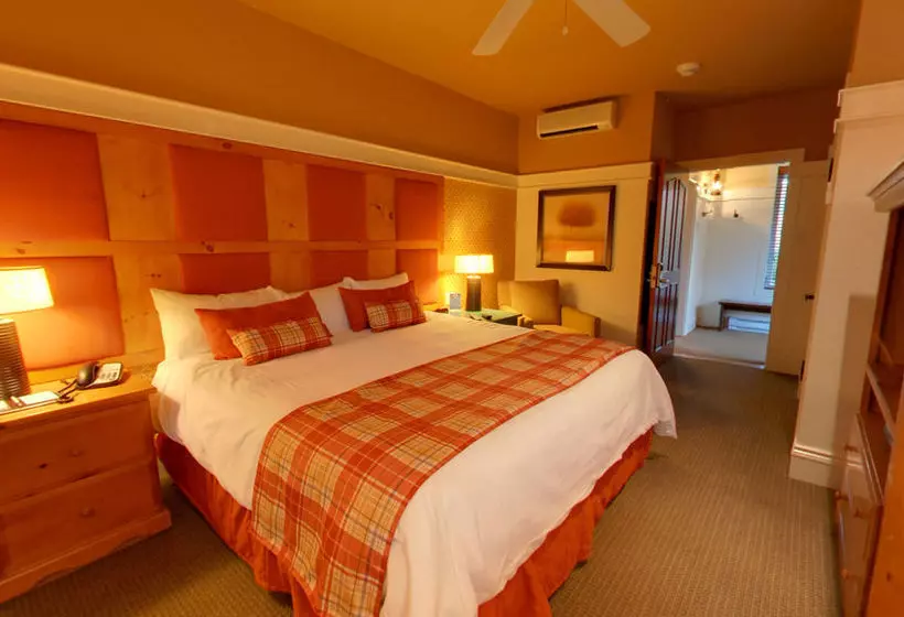 استراحتگاه Hilton Grand Vacations Club Tremblant Canada