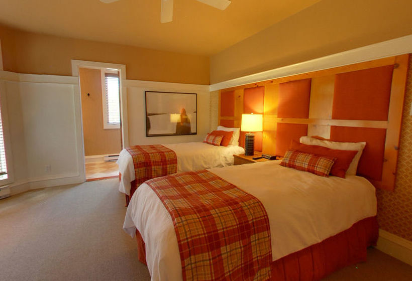 منتجع Hilton Grand Vacations Club Tremblant Canada