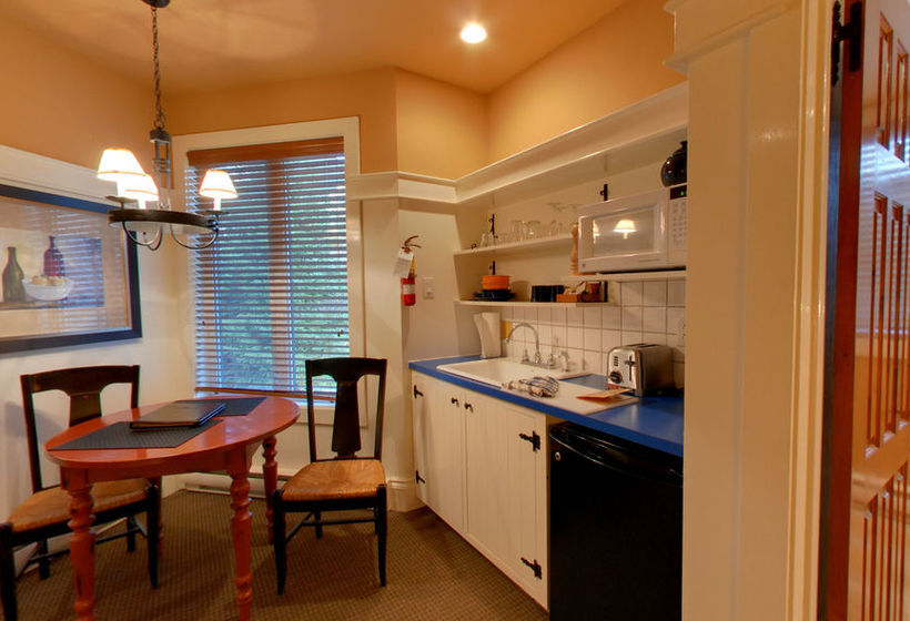 منتجع Hilton Grand Vacations Club Tremblant Canada