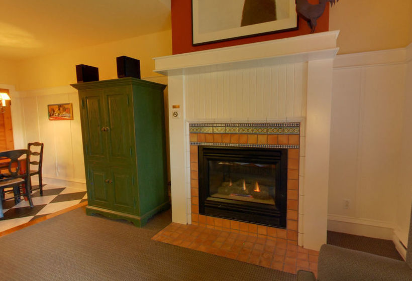 منتجع Hilton Grand Vacations Club Tremblant Canada