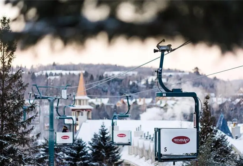 استراحتگاه Hilton Grand Vacations Club Tremblant Canada