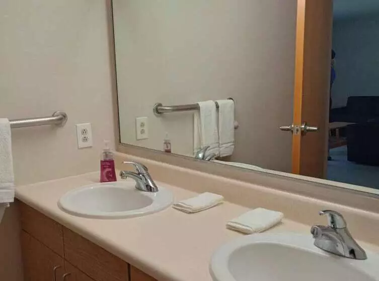 Retkeilymaja The Saints Suites At Nccc