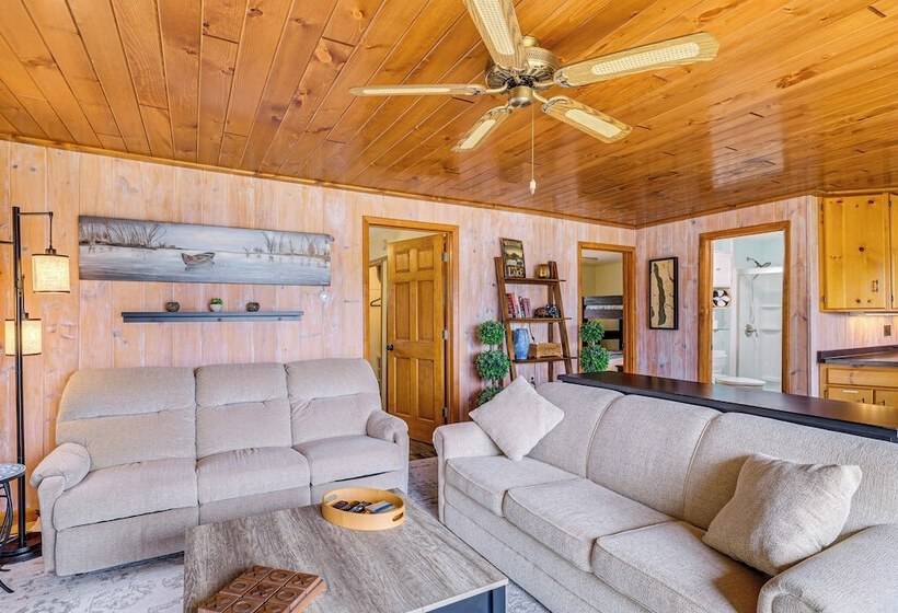 Charming Clam Lake Cottage W/ Dock & Deck!