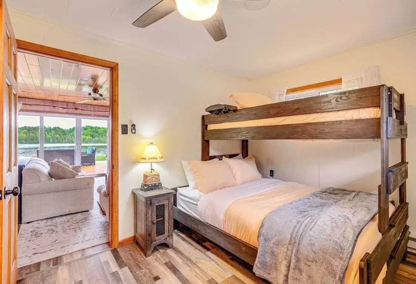 Charming Clam Lake Cottage W/ Dock & Deck!