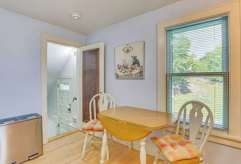 Charming Lake Mills Home Near Rock Lake & Beach