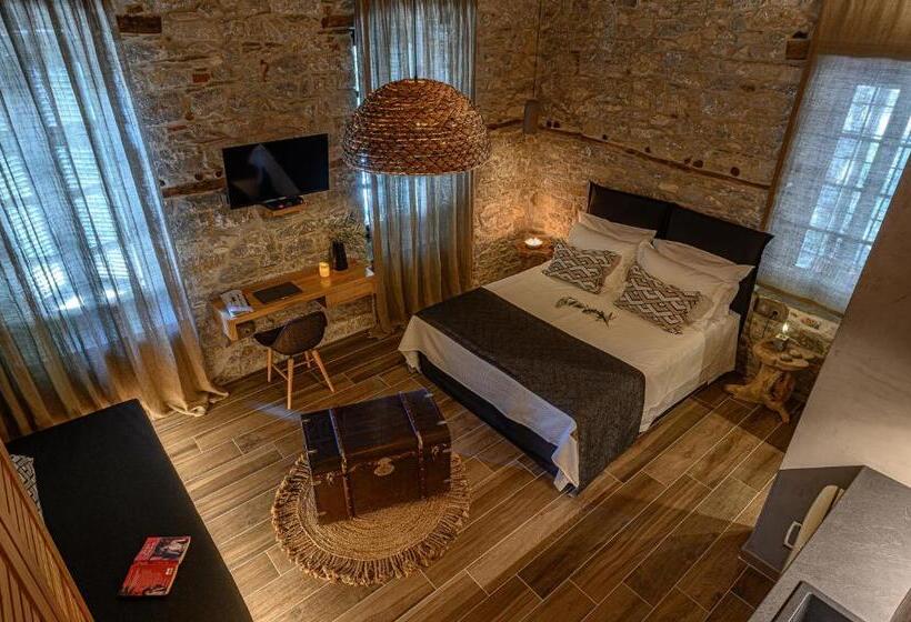 Cleopatra S Miramare