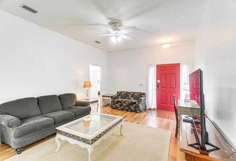 Cozy Brunswick Home: 13 Mi To St Simons Island!