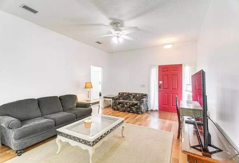 Cozy Brunswick Home: 13 Mi To St Simons Island!