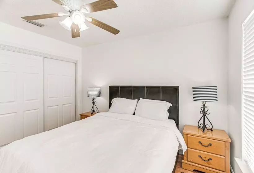 Cozy Brunswick Home: 13 Mi To St Simons Island!