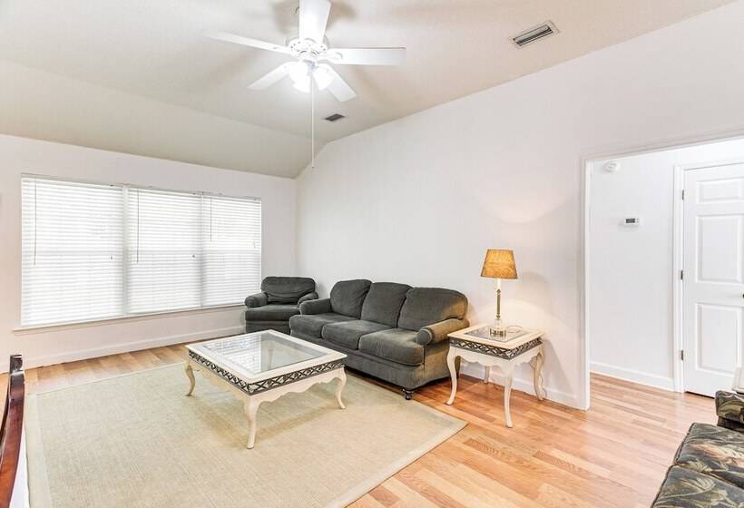 Cozy Brunswick Home: 13 Mi To St Simons Island!