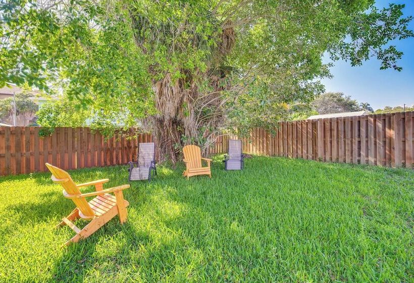 Dog Friendly Fort Pierce Home W/ Fenced In Yard!