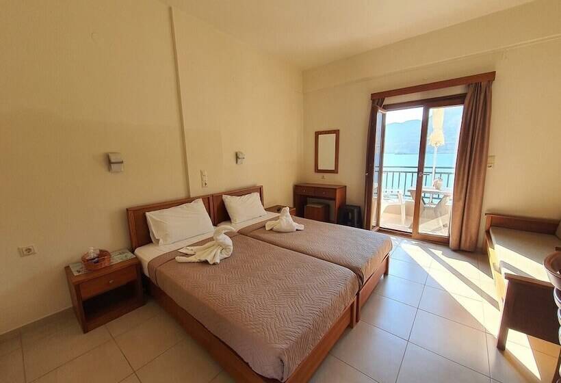 Evita Studios & Apartments