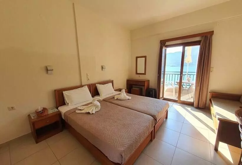 Evita Studios & Apartments