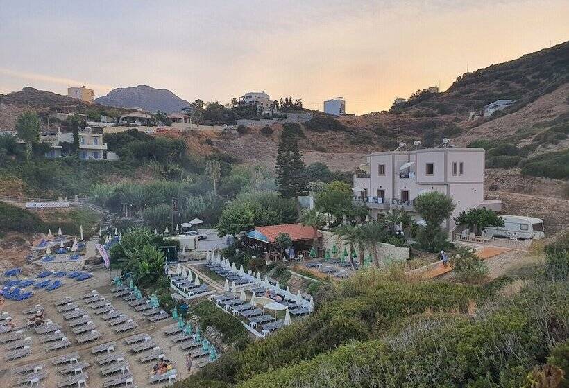 Evita Studios & Apartments