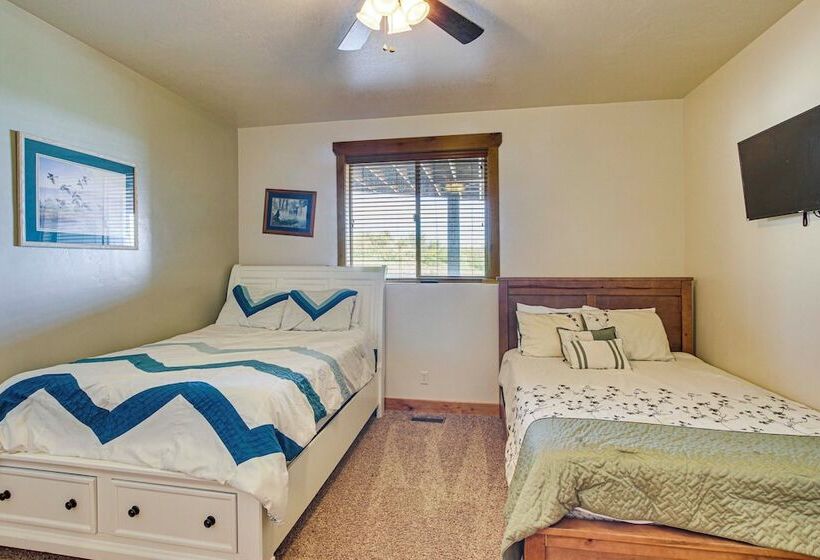 Exciting Garden City Gem W/ Home Theater & Hot Tub