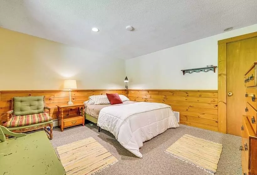 Family Friendly Ludlow Cabin On Lake Pauline!