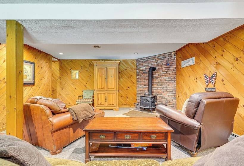 Family Friendly Ludlow Cabin On Lake Pauline!