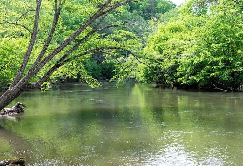 2 Bedroom Home In Ellijay! Private Hot Tub And Sunset Views